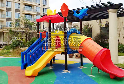 動(dòng)物樂(lè)園戶外滑梯案例